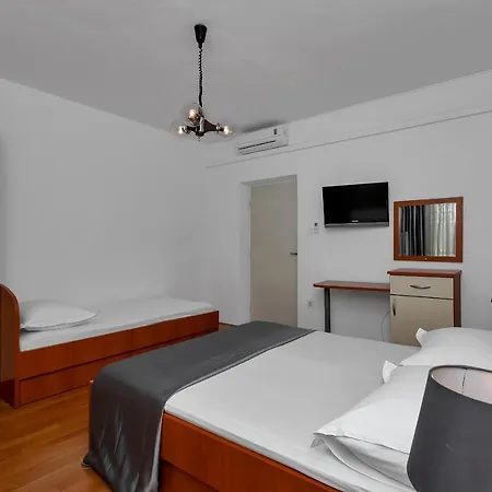 Apartment Cobrnic