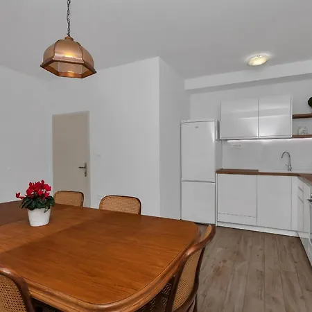 Cobrnic Apartment Tucepi
