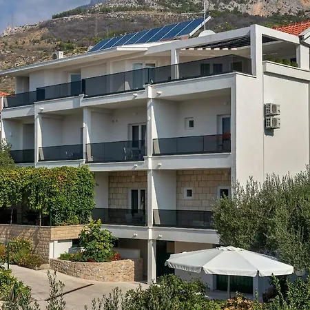 Apartment Cobrnic