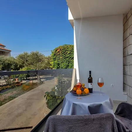 Apartment Cobrnic Tučepi
